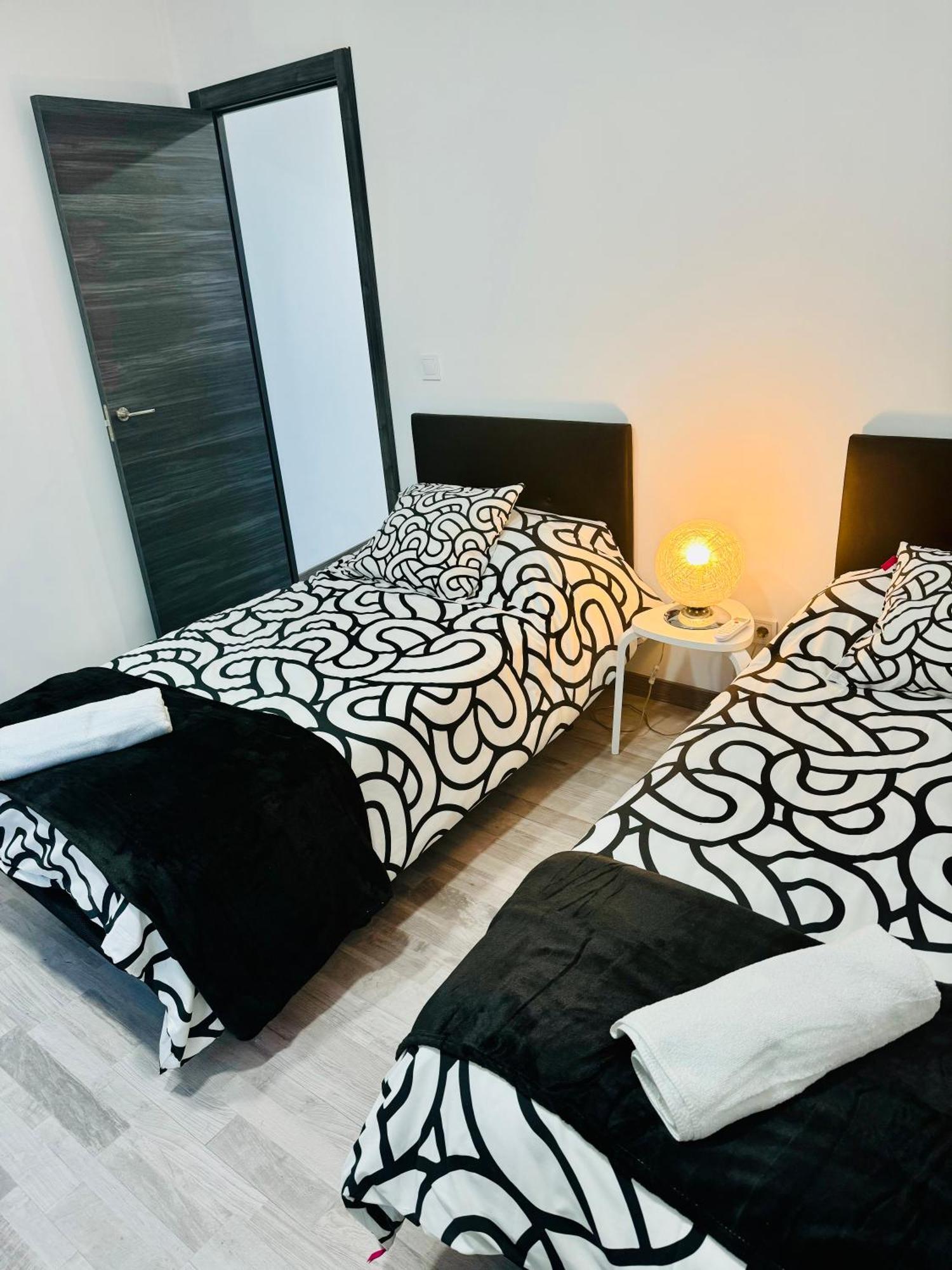 Duplex Th Sanse Norte Сан-Себастиан-де-лос-Рейес Экстерьер фото
