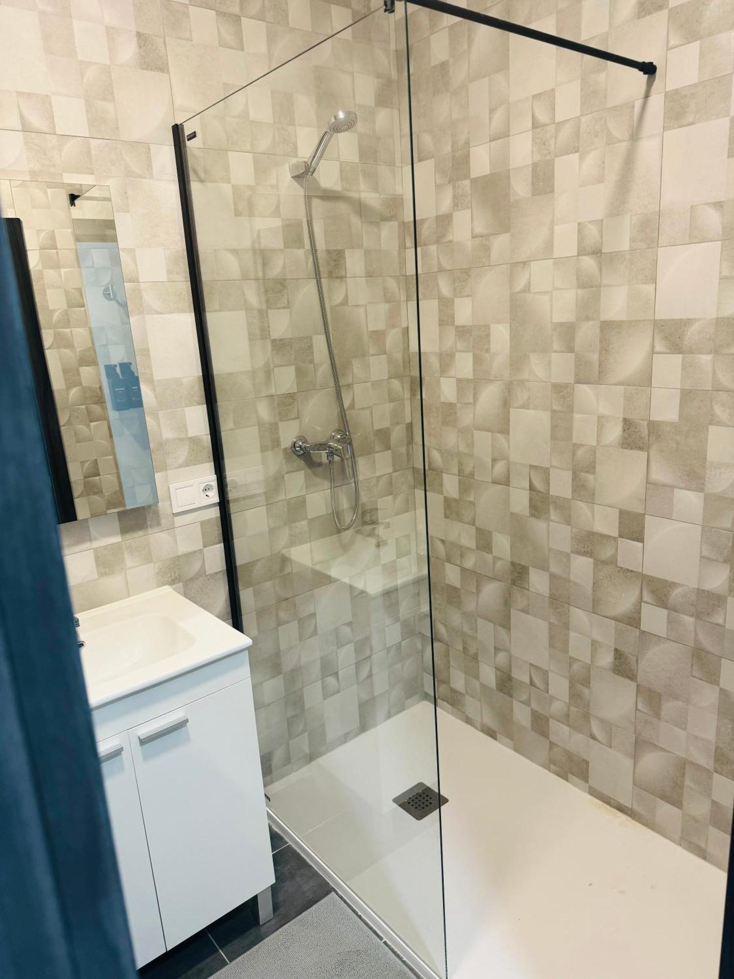 Duplex Th Sanse Norte Сан-Себастиан-де-лос-Рейес Экстерьер фото